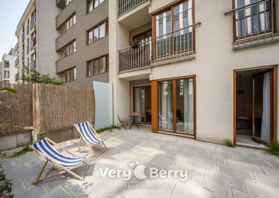 Apartament w centrum Poznania z balkonem Maraton Gardens - Very Berry Apartments (15)